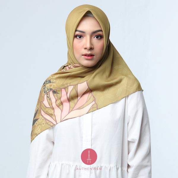Signature 004 Scarf