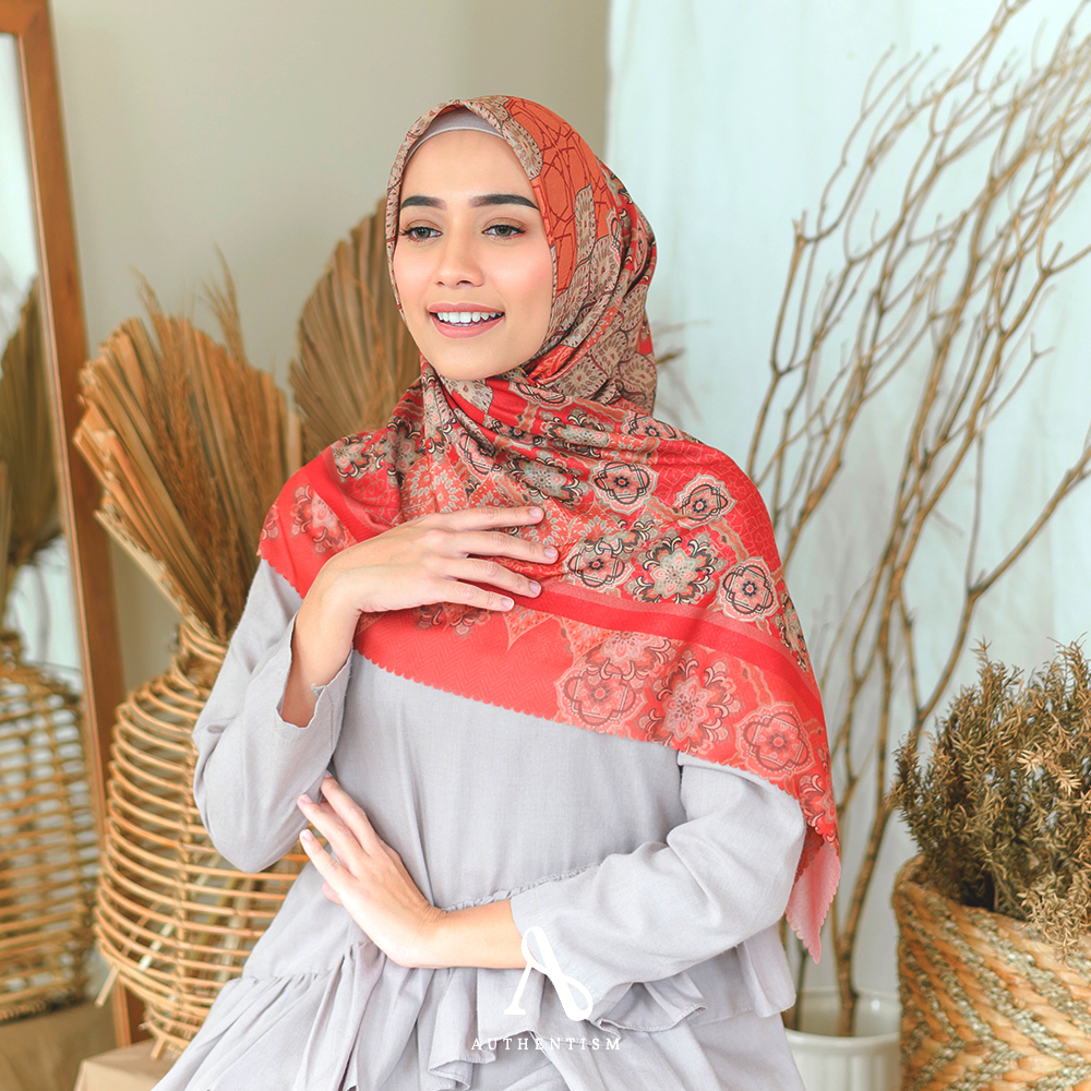 Heka Scarf