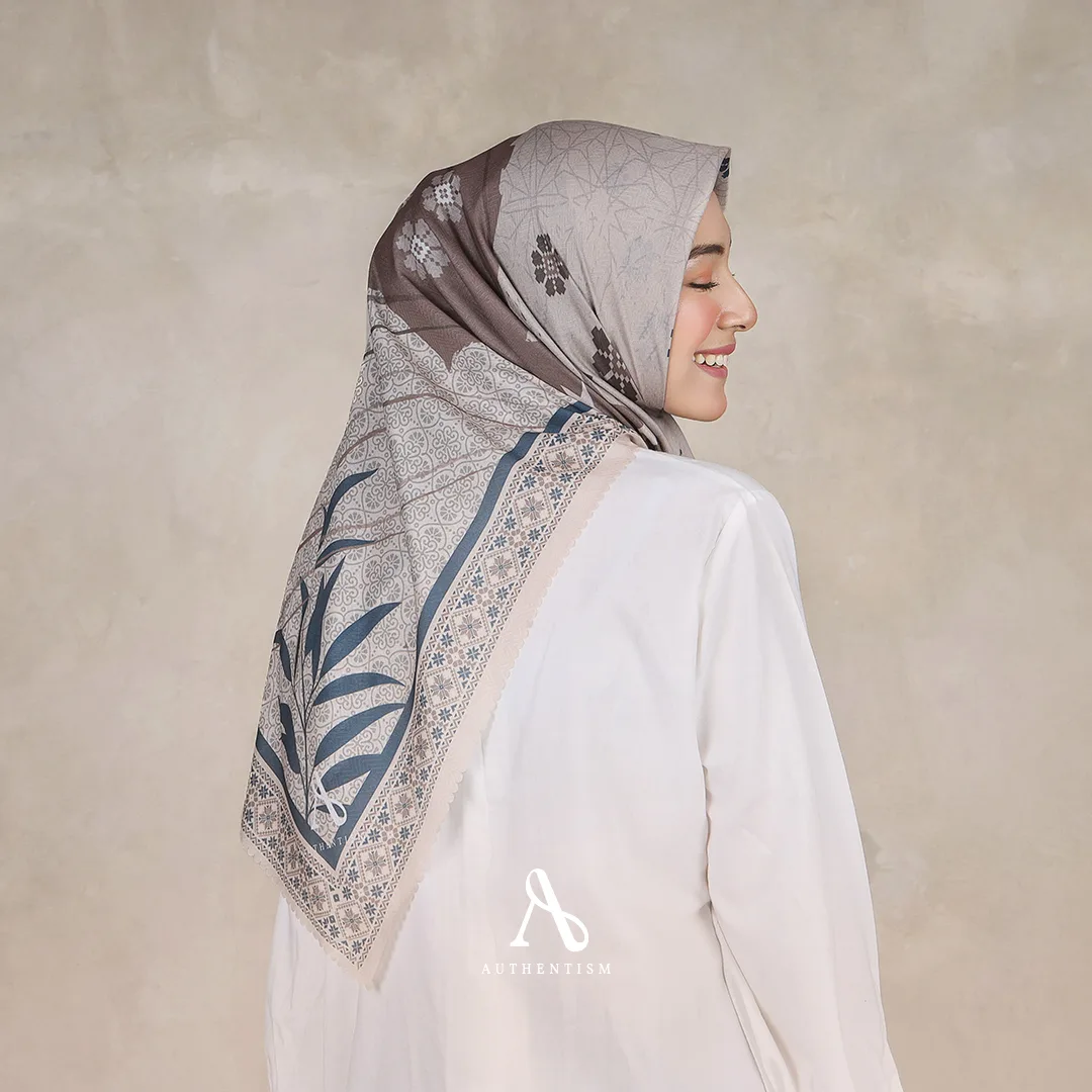 Nita Scarf - Image 4