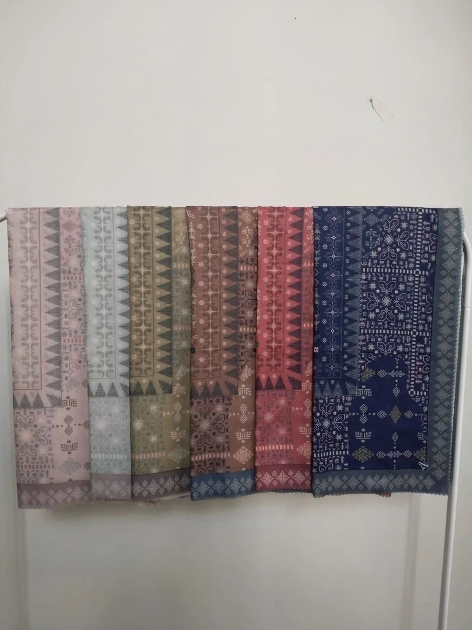 Badra Scarf - Image 4
