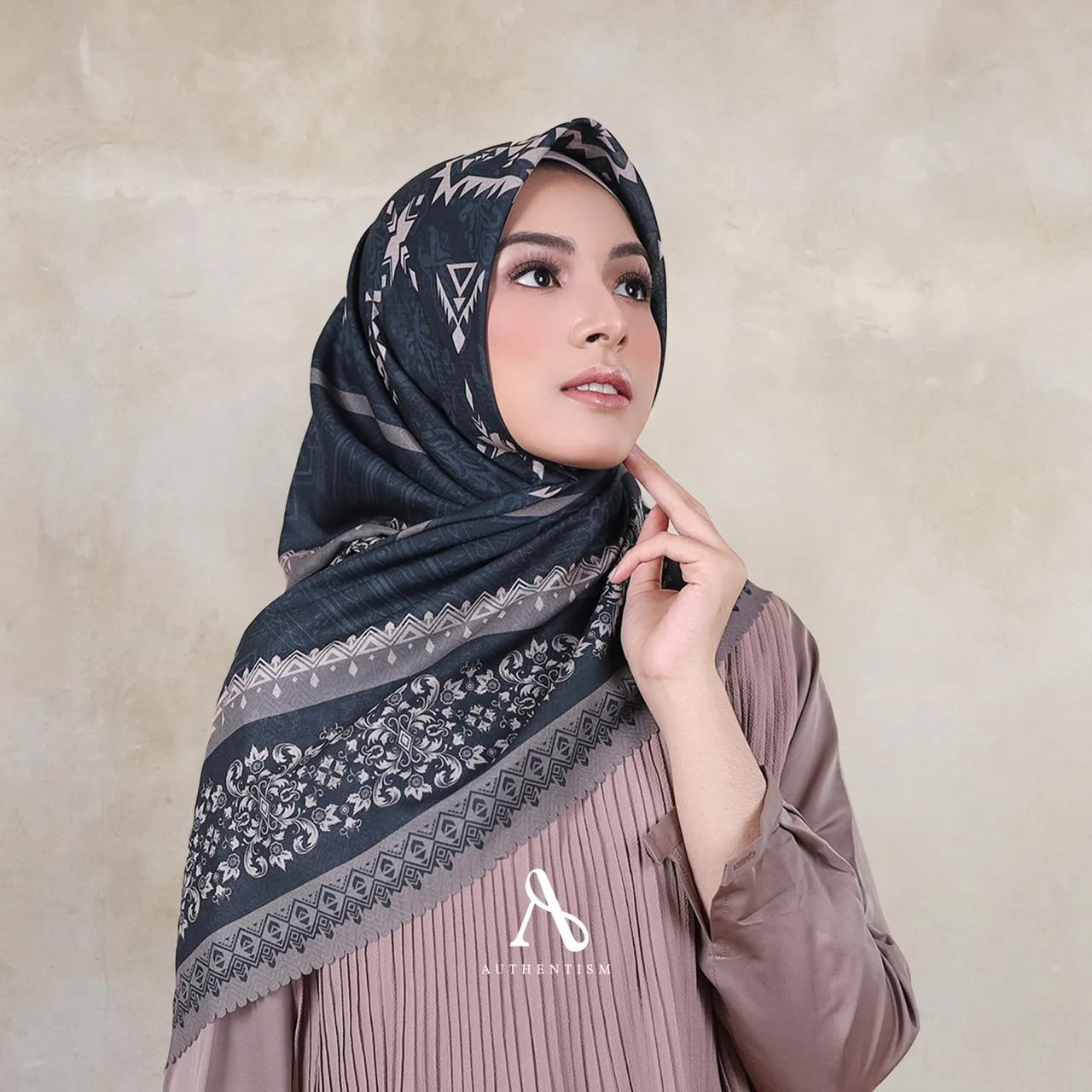 Chanda Scarf