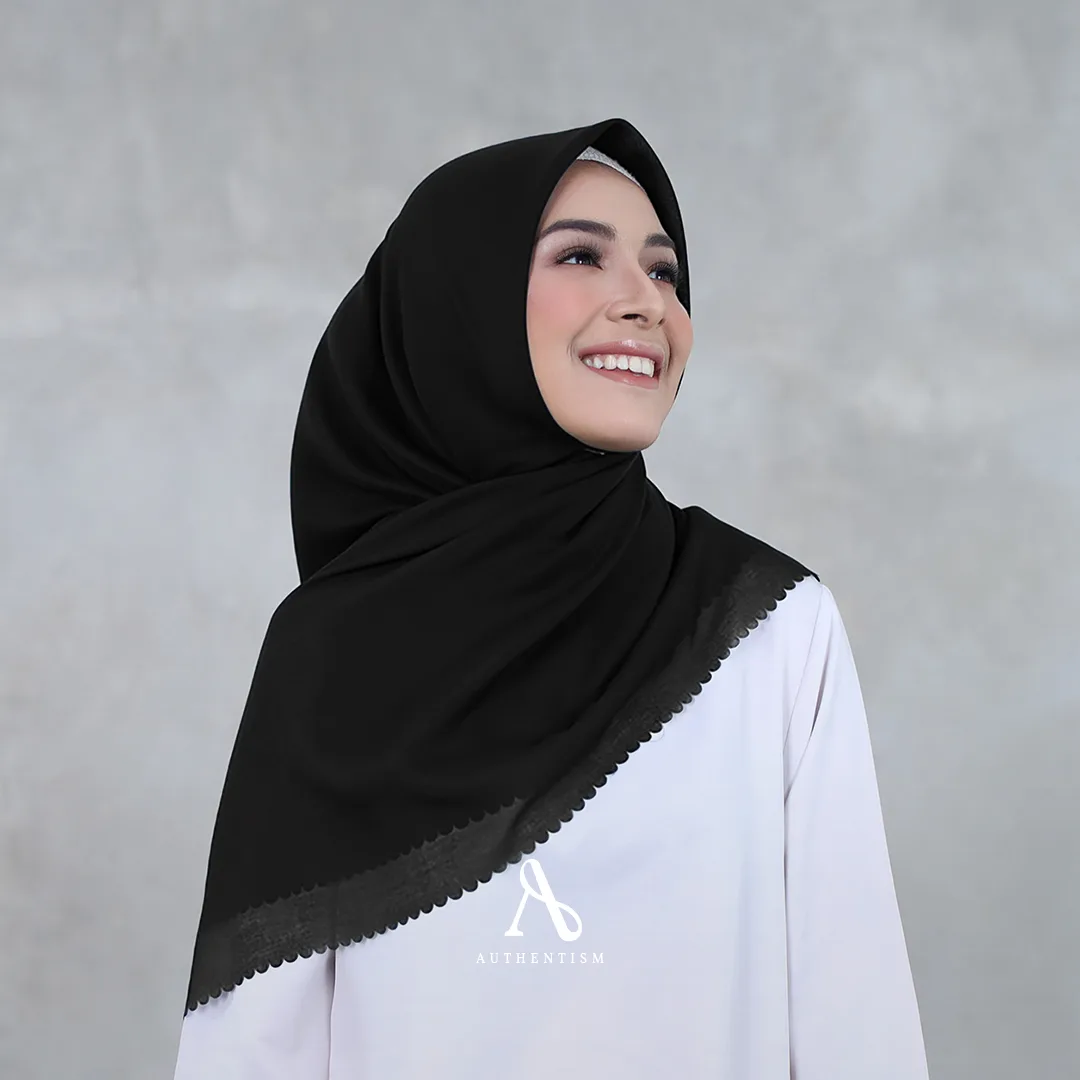 Adma Scarf
