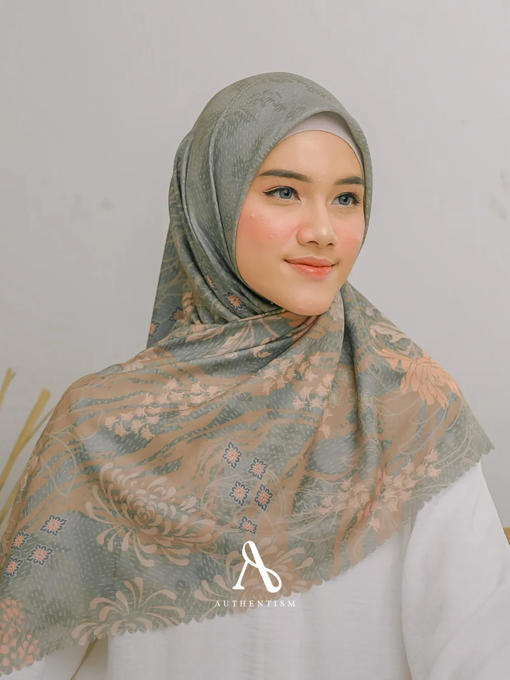 Iswara Scarf