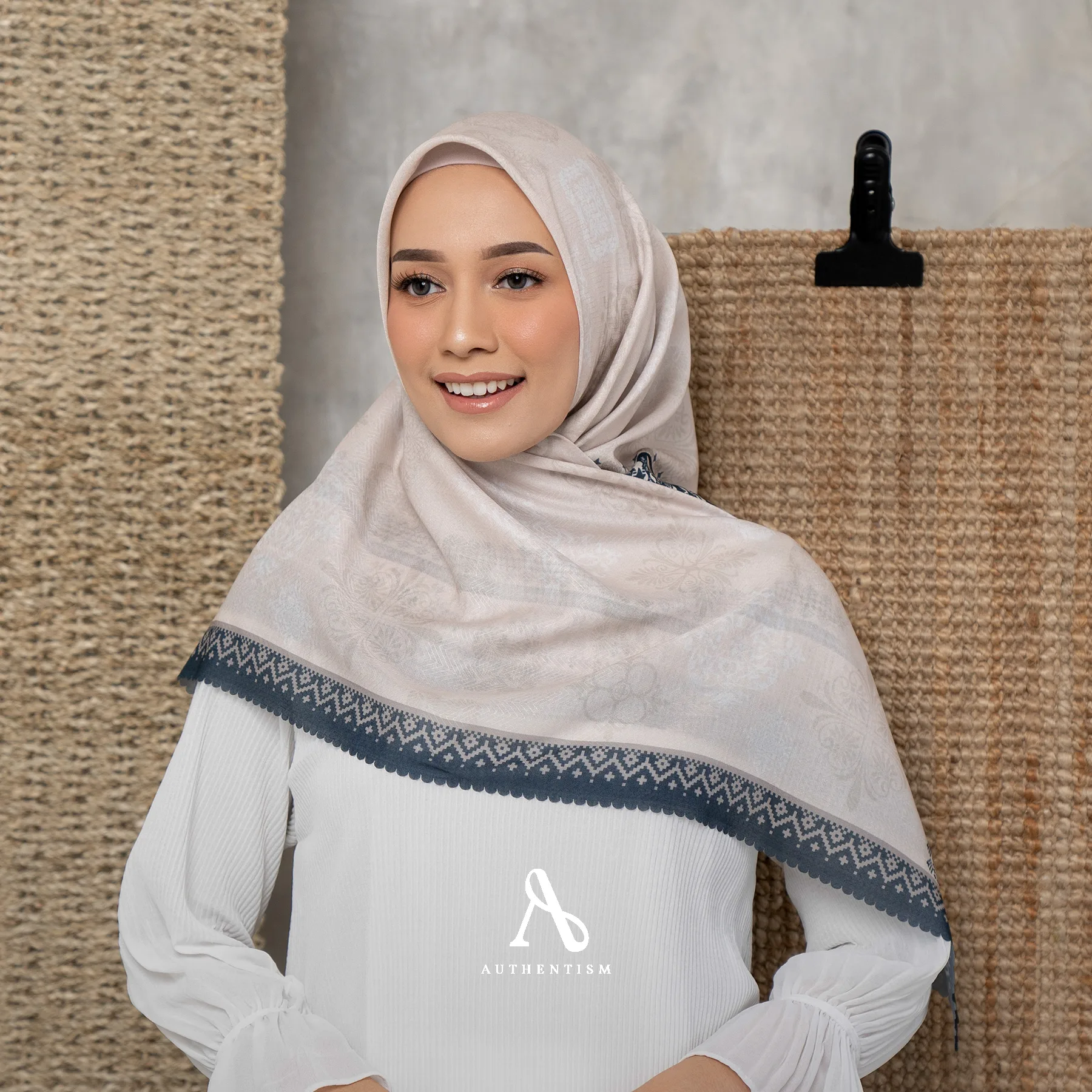 Aubin Scarf