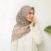 Qarirah Scarf