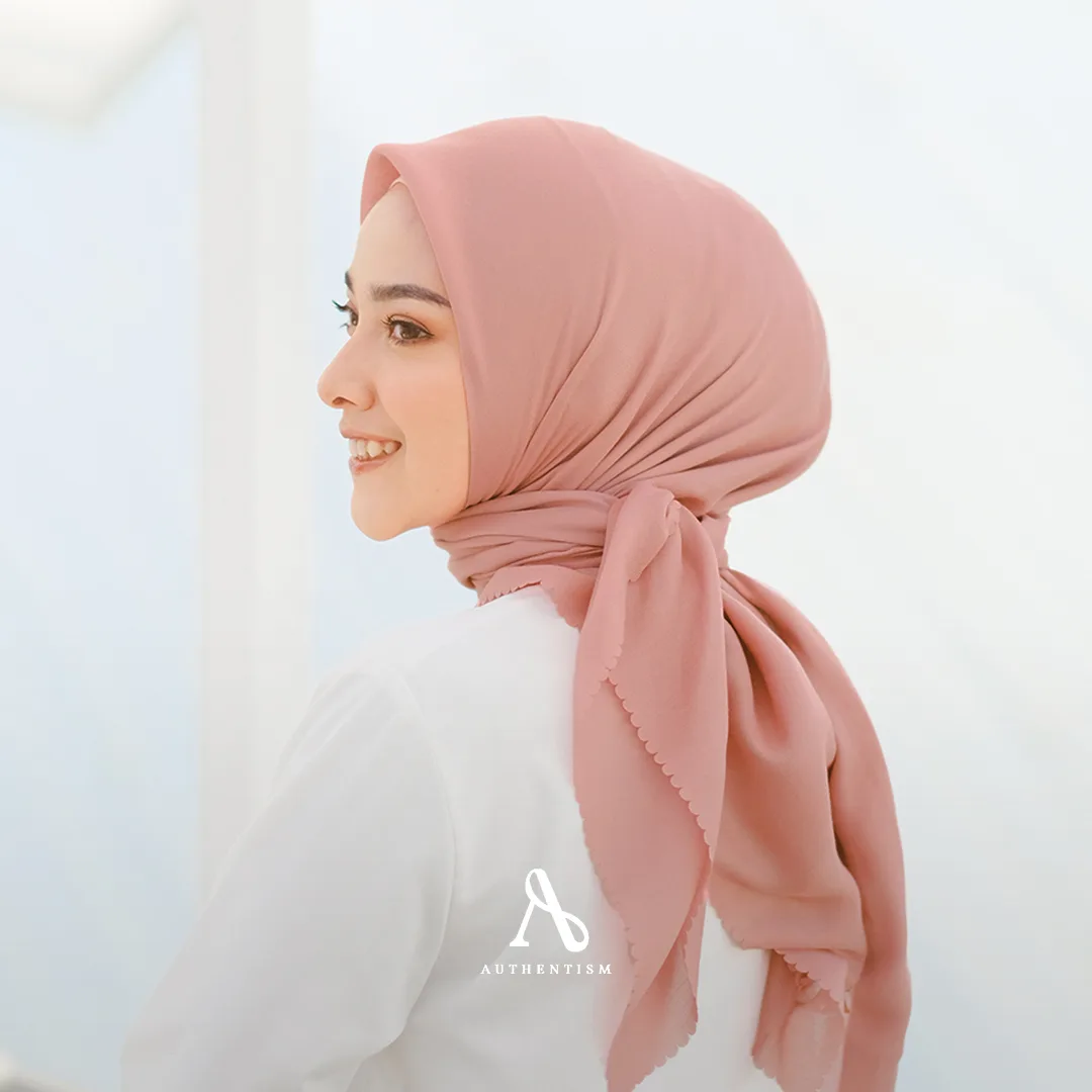 Dahlia Scarf - Image 2