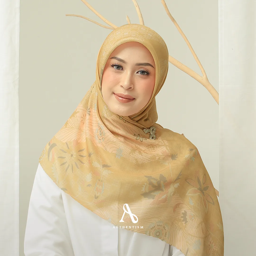 Kalandra Scarf