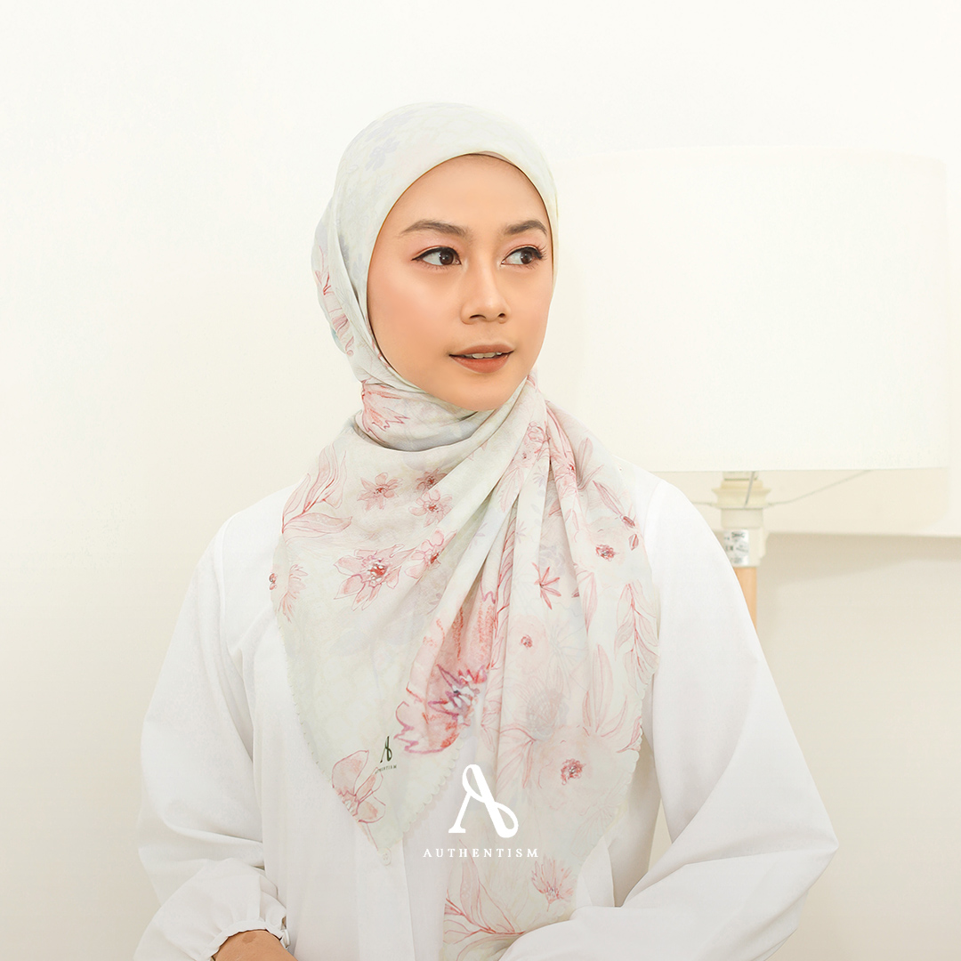 Kia Scarf