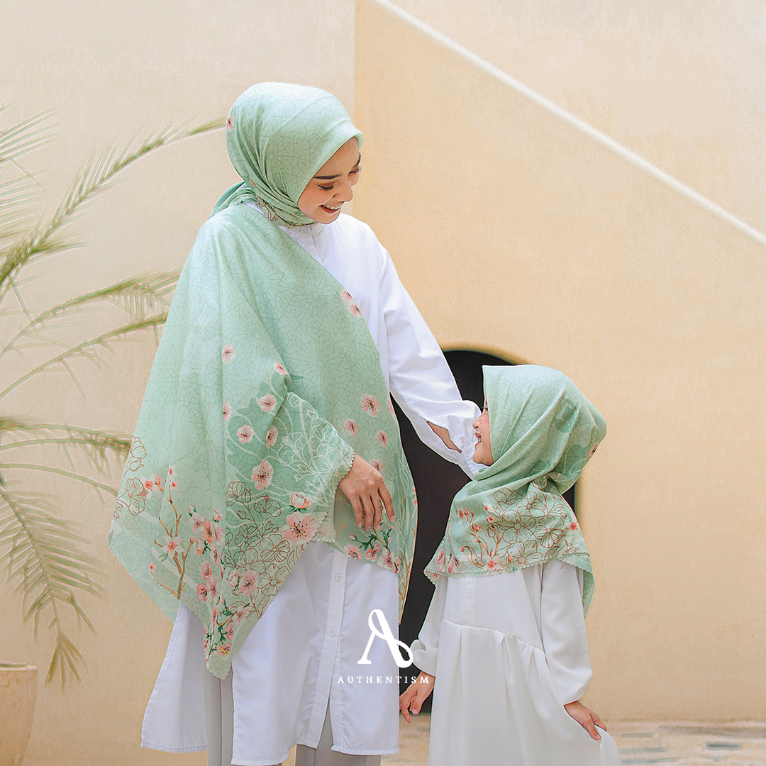 Bundle Hana Green Scarf - Image 3
