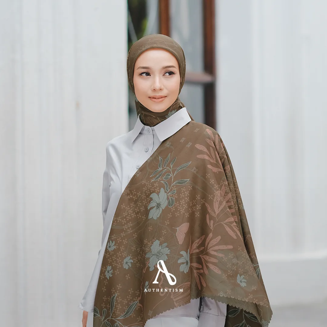 Lestari Scarf