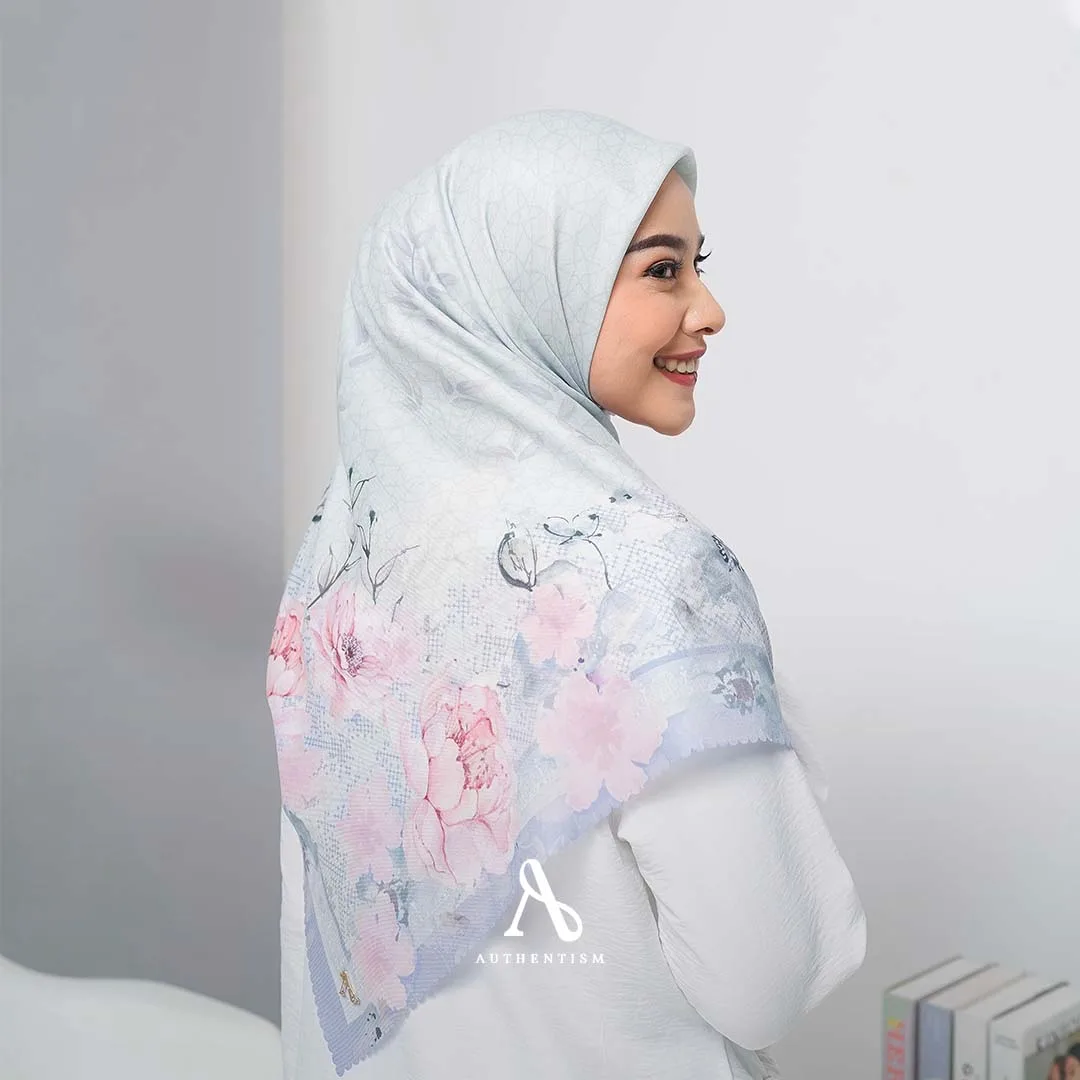 Cameron Lily Scarf - Image 2