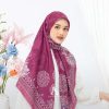 Noureen Calista Scarf