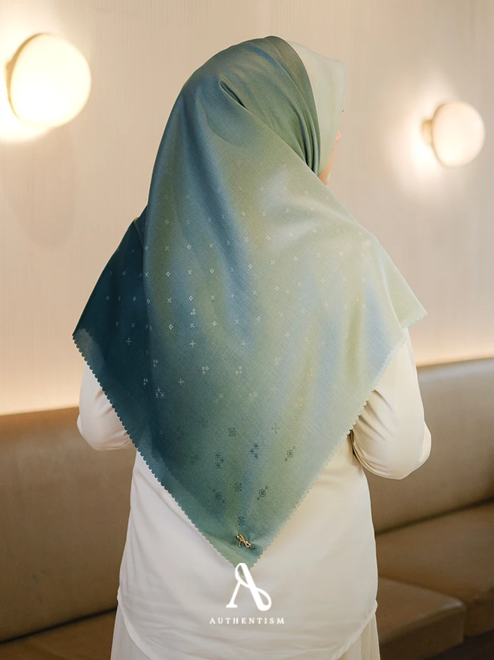 Esterika Pirus - Image 3