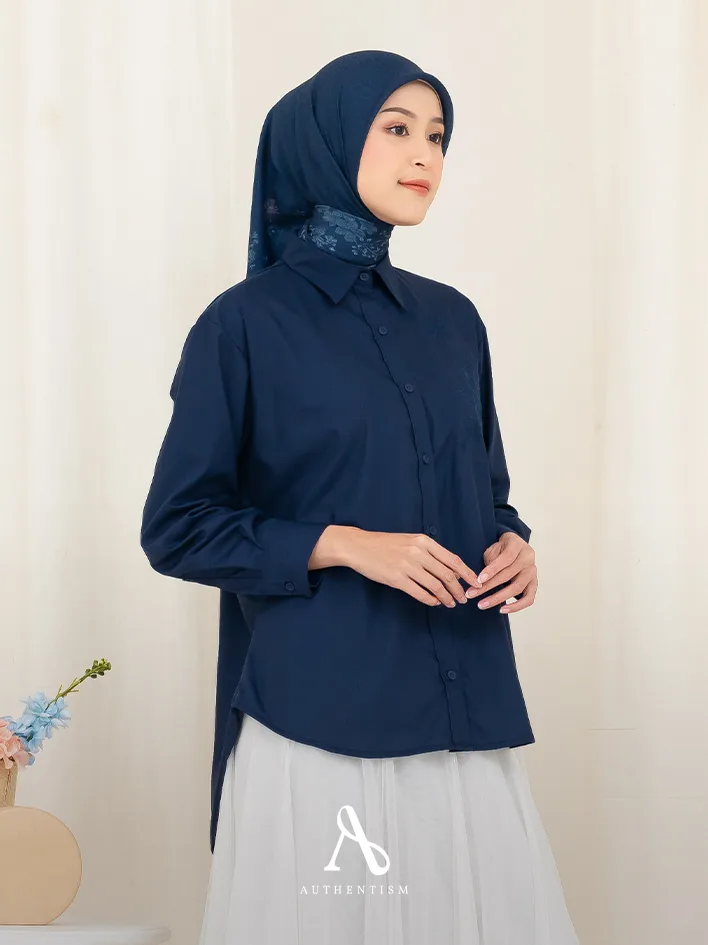 Calla Navy Ocean Shirt - Image 3
