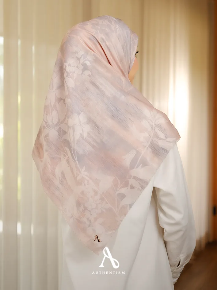 Ease Tender Scarf - Image 4