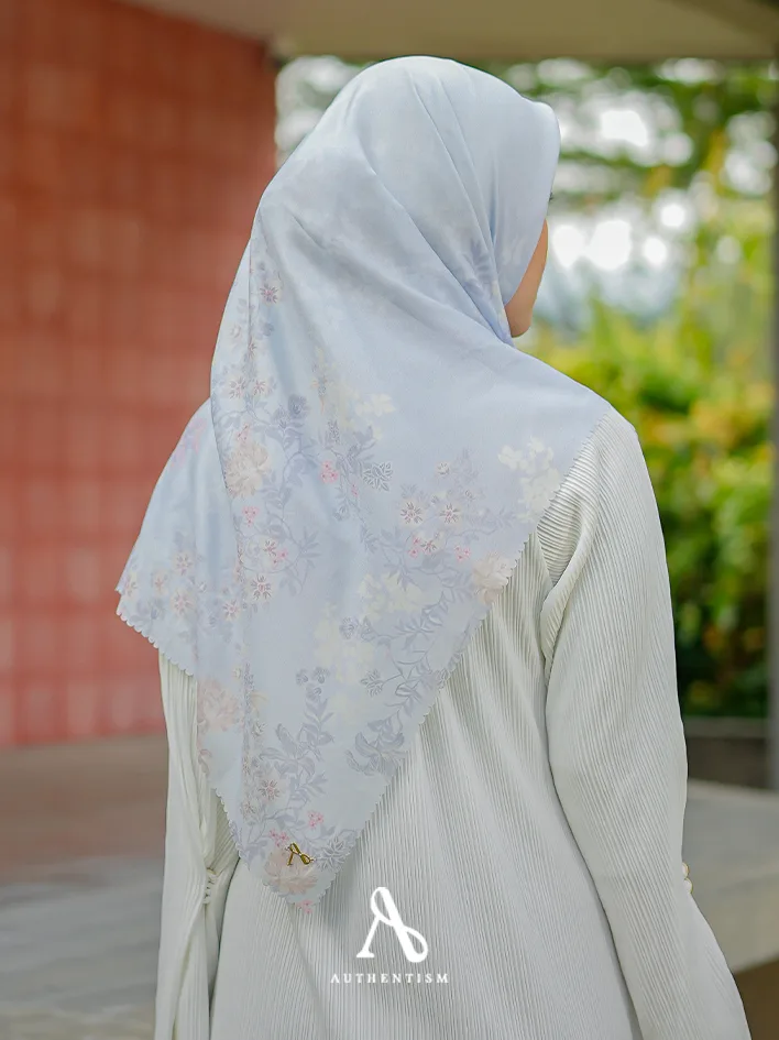 Bloome Sky Blue Scarf - Image 4
