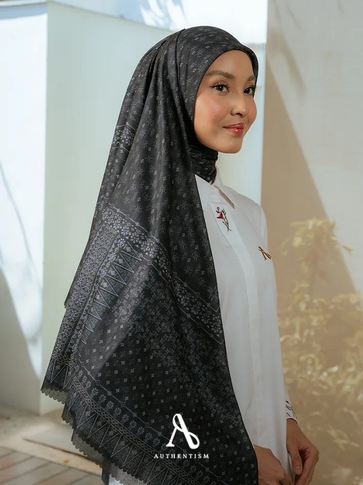 Laras Jet Black Scarf - Image 3
