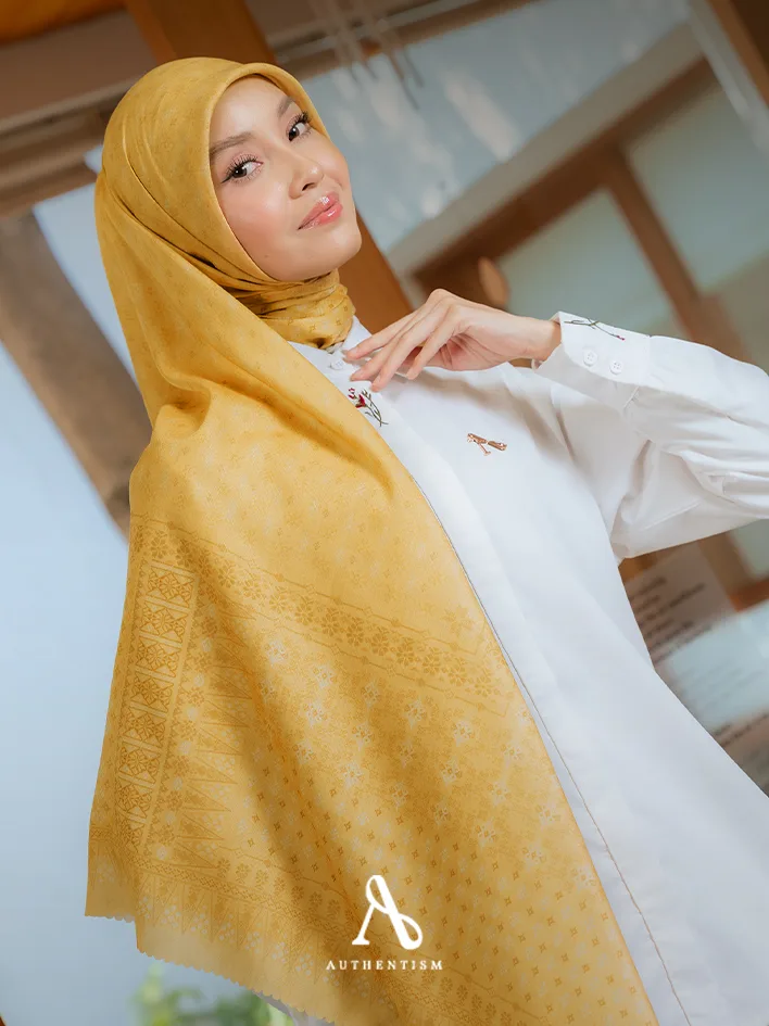 Laras Mustard Scarf