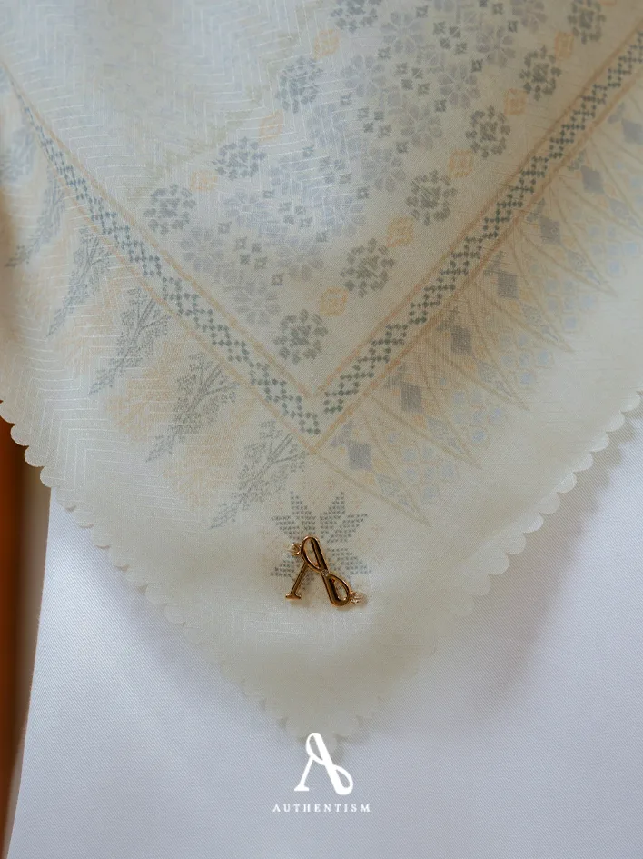 Laras Stone Scarf - Image 5